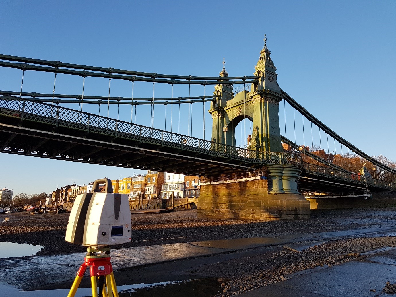 Leica P40 Scanner scanning Hammersmith Bridge underside from the River Thames at low tide
